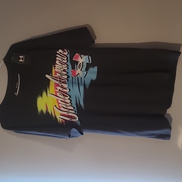 Under Armour Tshirt - Picture 1 of 4